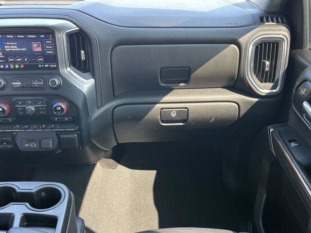 Used 2021 White Chevrolet LT image 18