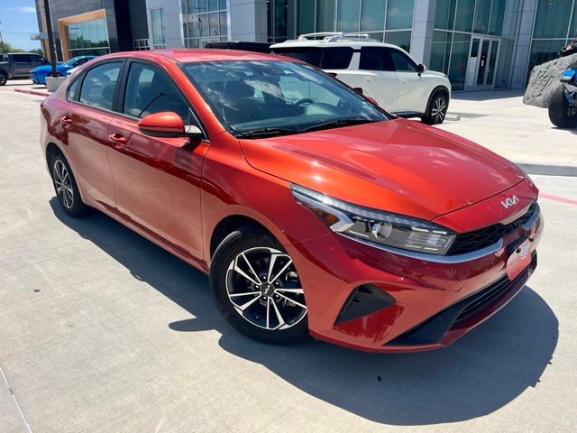 Fire 2024 Kia Forte Sedan Front-Wheel Drive Continuously Variable Transmission