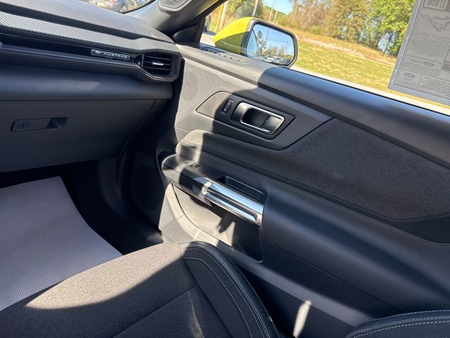 New 2025 Yellow Ford GT image 31