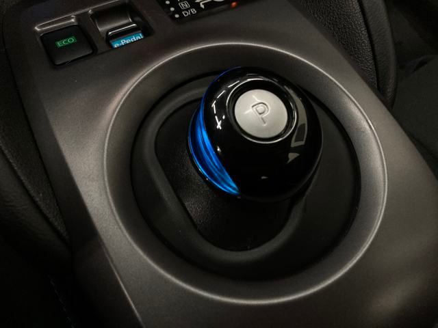 2022 Nissan LEAF S