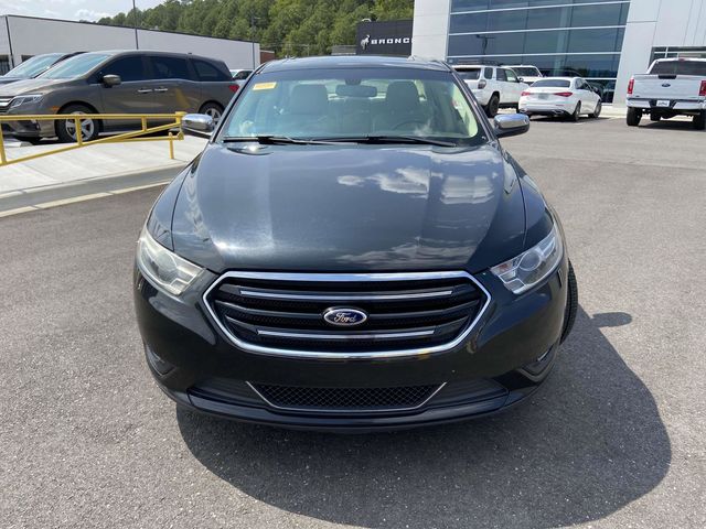 2015 Ford Taurus Limited 9