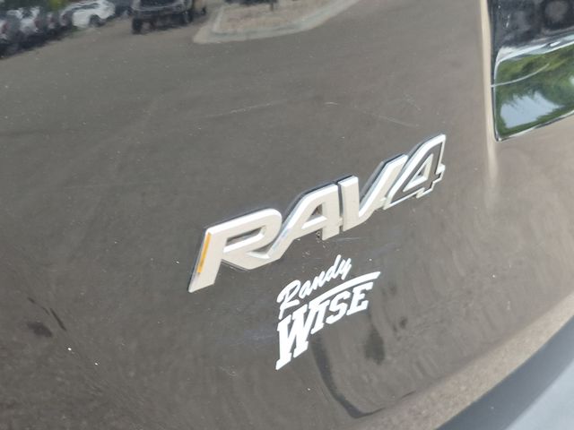 2014 Toyota RAV4 - Image 10