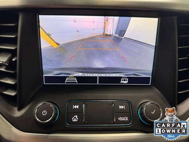 2023 GMC Acadia SLE photo