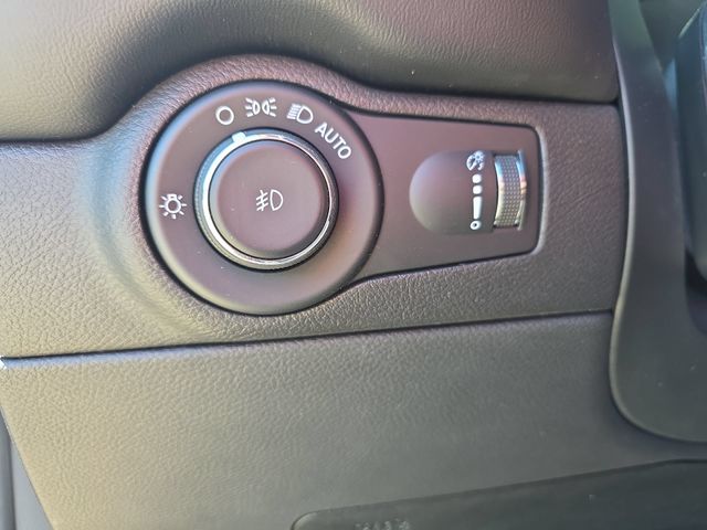 Used 2021 Octane Red Pearlcoat Dodge SXT Plus image 26