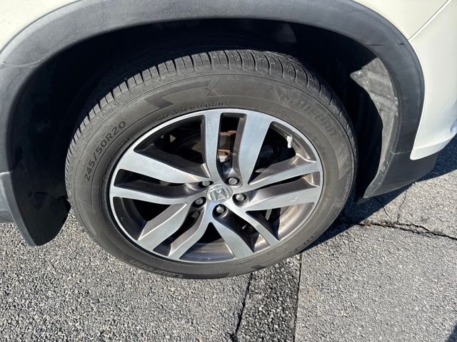 used 2018 Honda Pilot car, priced at $23,956