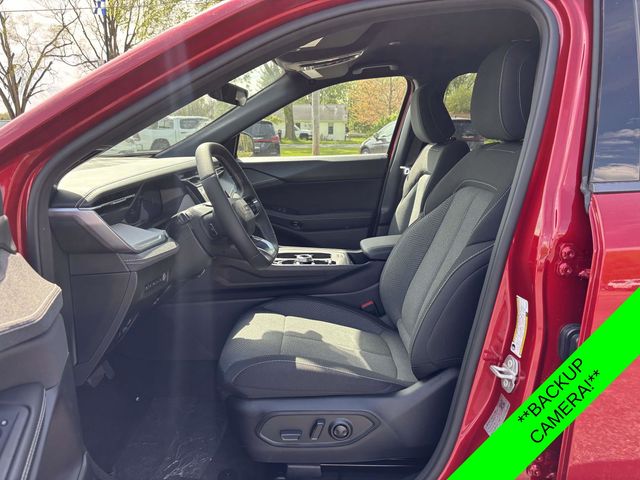 View vehicle photo 4