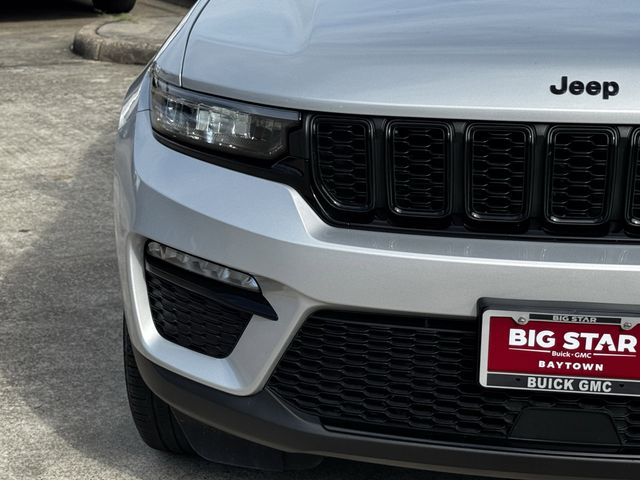 2024 Jeep Grand Cherokee Limited Silver at Texan Dodge Chrysler Jeep Ram