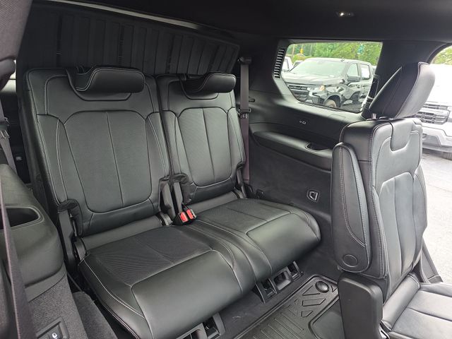 Used 2024 Silver Jeep Overland image 13