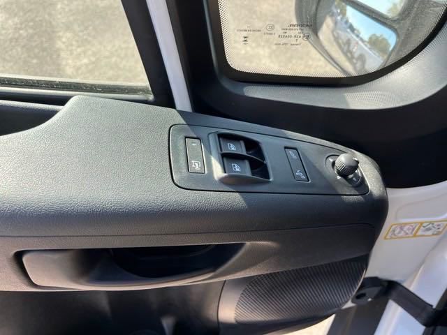 2024 Ram ProMaster 1500 Low Roof 19