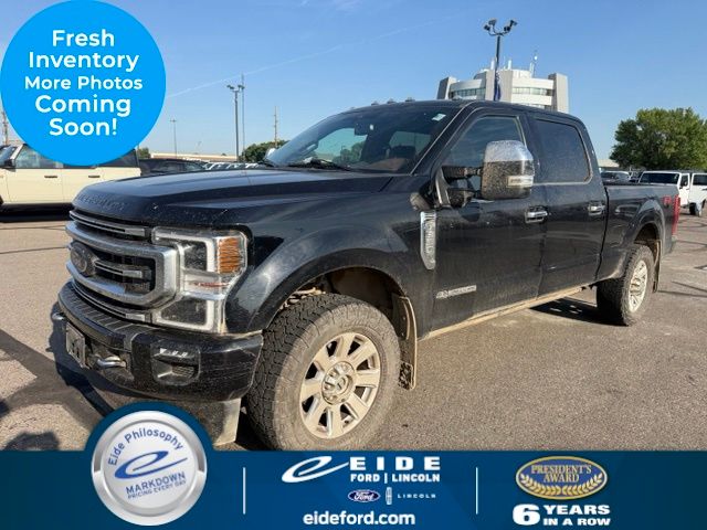  2022 Ford F-350 Super Duty Platinum Crew Cab 4WD   