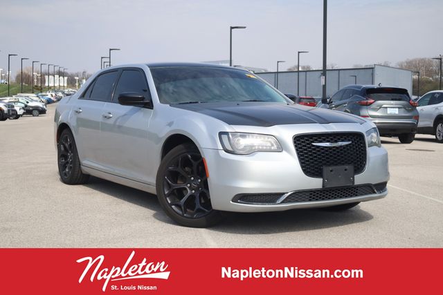 2019 Chrysler 300 Touring RWD