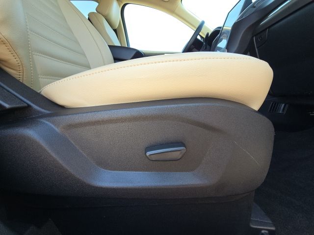 2024 Ford Edge SEL:B02210