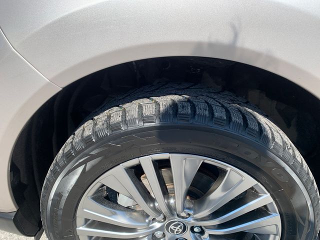 Used 2023 Toyota Venza SUV