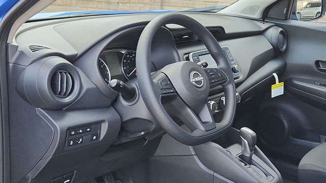 2025 Nissan Kicks Play