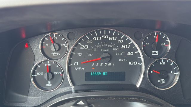 Used 2025 White GMC Work Van image 16