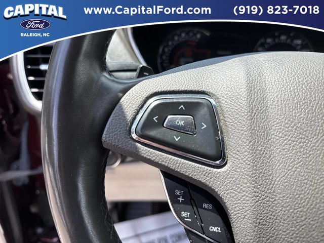 Used 2018 Red Lincoln Select image 22