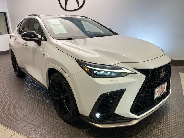 Used 2022  Lexus 350 F SPORT Handling image 2