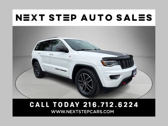 Bright White Clearcoat 2017 Jeep Grand Cherokee SUV / Crossover Four-Wheel Drive 8-Speed Automatic