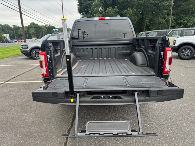 Used 2021 Blue Ford Lariat image 7