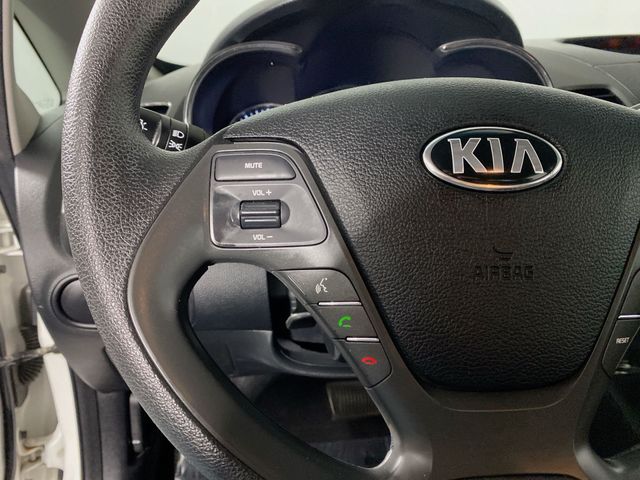 2017 Kia Forte LX 8