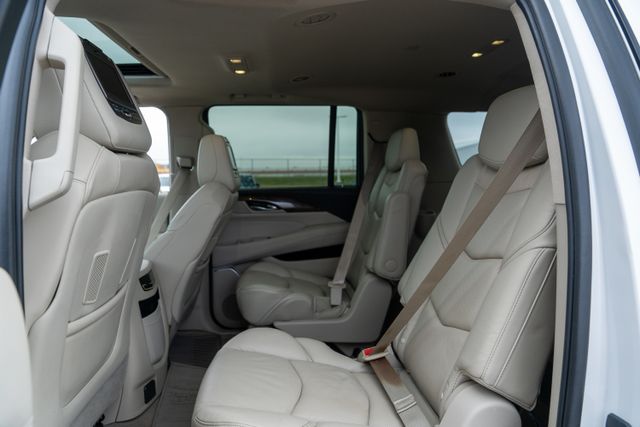 2019 Cadillac Escalade ESV Luxury 14