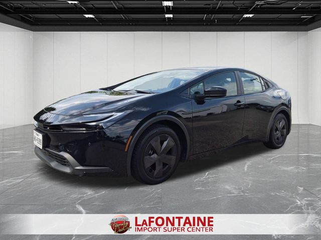 2025 Toyota Prius LE