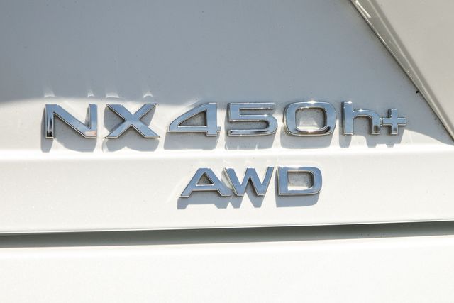 2024 Lexus NX 450h+ Luxury photo