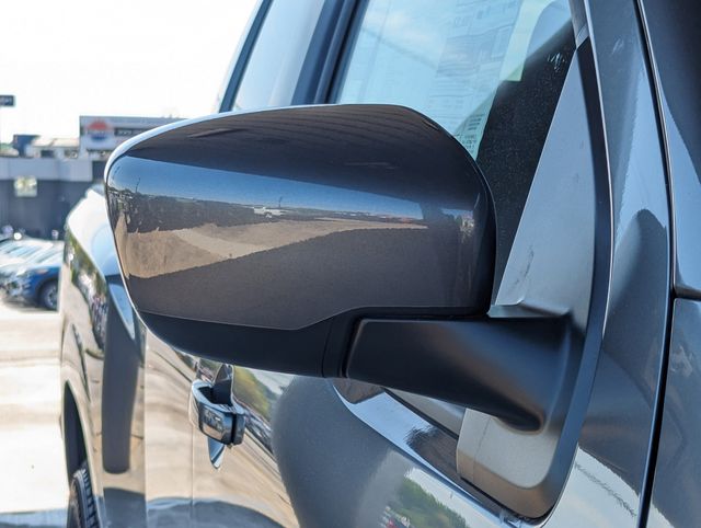 2025 Nissan Frontier SV photo