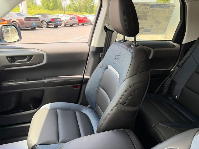 2025 Ford Bronco Sport Outer Banks - 9