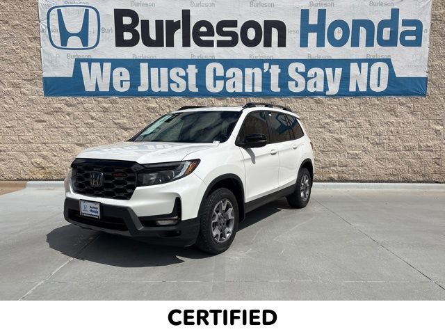 Platinum White Pearl 2023 Honda Passport TrailSport AWD SUV / Crossover All-Wheel Drive 9-Speed Automatic