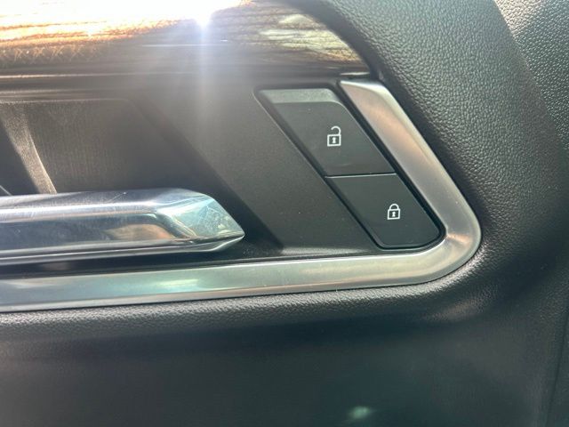 Used 2022 Blue Chevrolet RST image 16