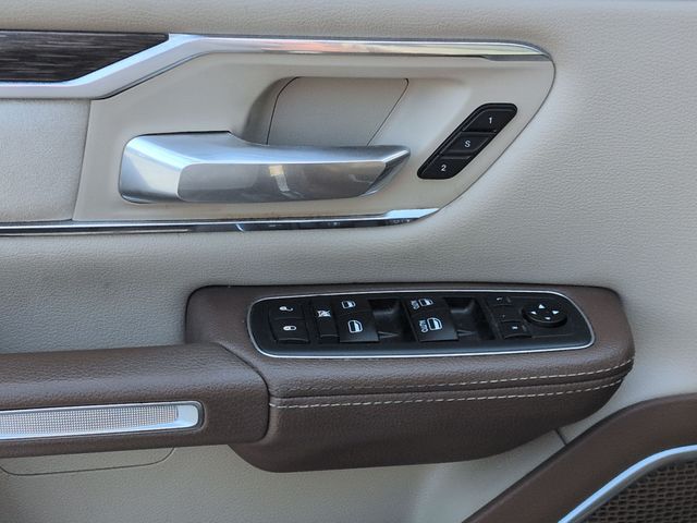 Used 2019 Black Ram Laramie image 13