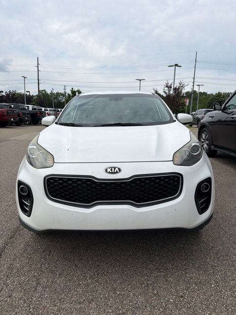 Used 2018 Kia Sportage LX with VIN KNDPMCAC1J7488963 for sale in Clinton Township, MI