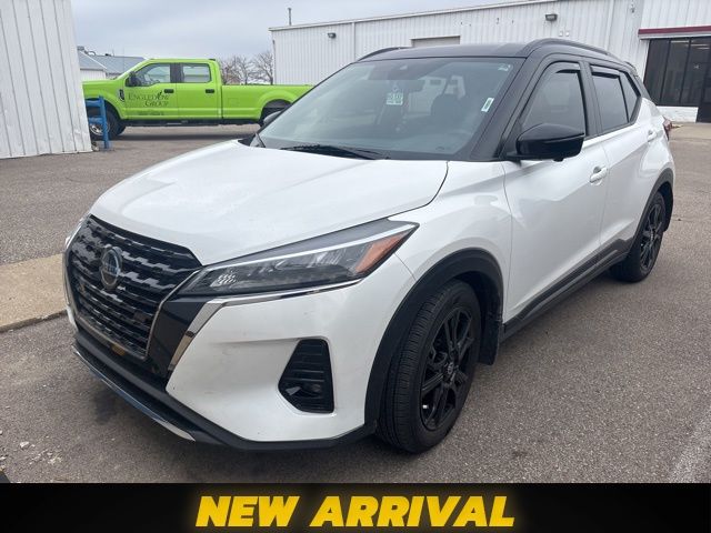 2021 Nissan Kicks SR FWD