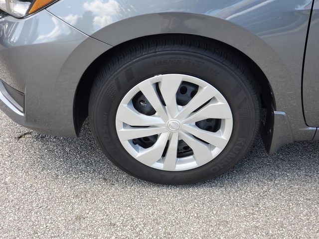 Used 2025 Nissan Versa Sedan