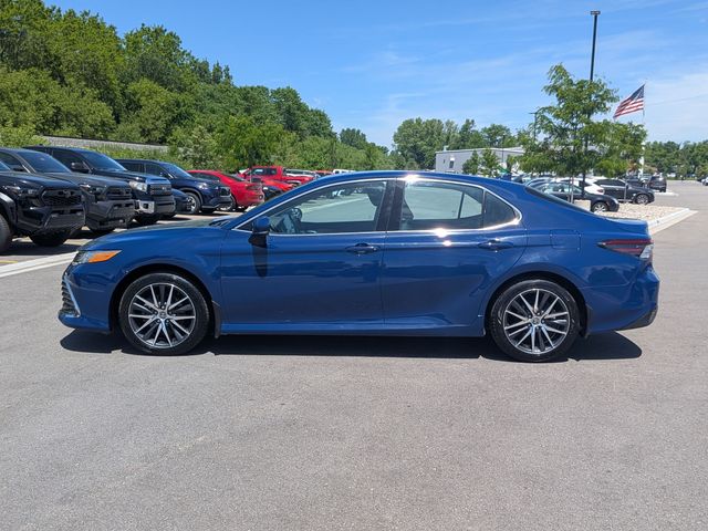 2023 Toyota Camry Hybrid - Image 2