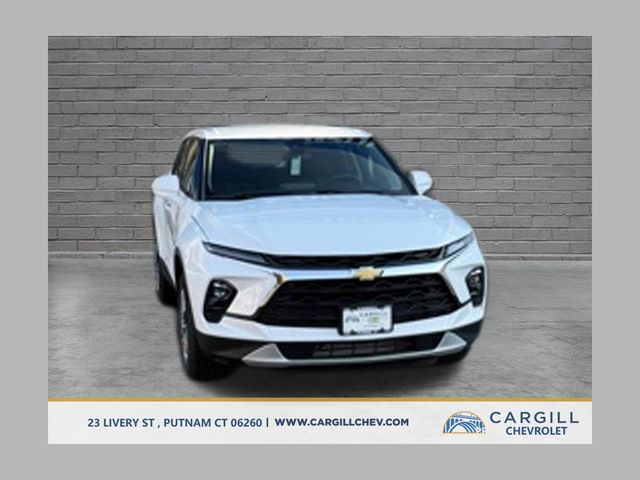 Summit White 2026 Chevrolet Blazer SUV / Crossover  9-Speed Automatic Overdrive