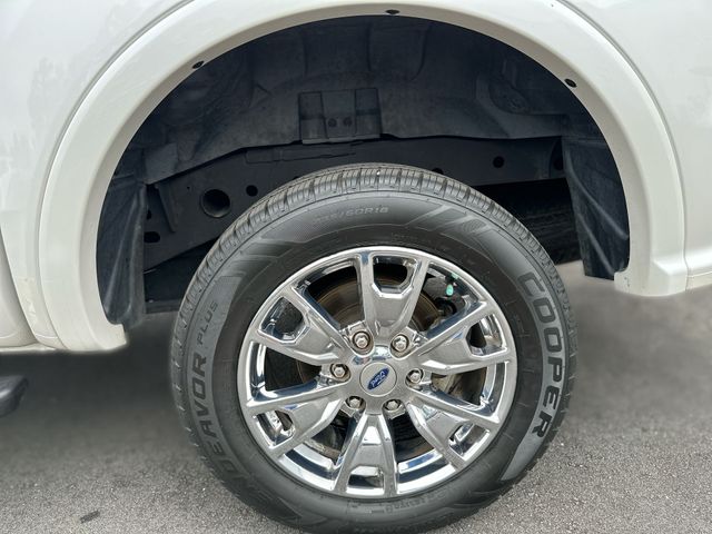 Used 2019 White Ford Lariat image 10