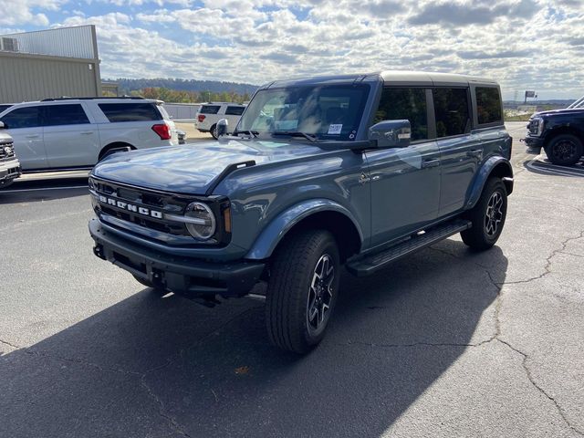 2024 Ford Bronco Outer Banks 8