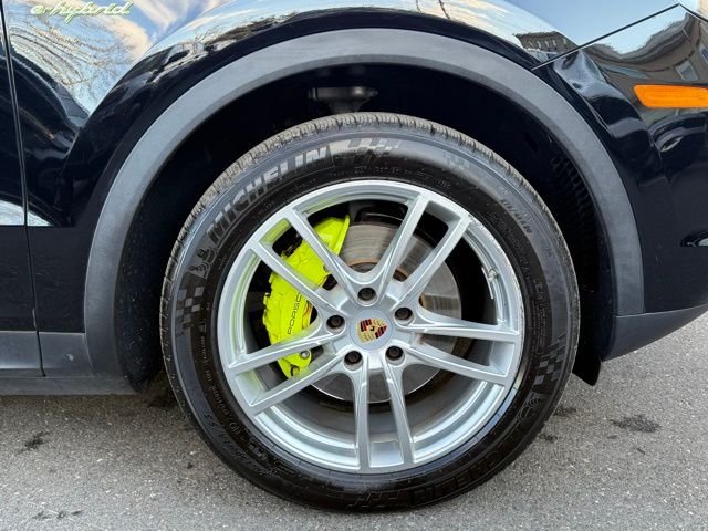 2019 Porsche Cayenne E-Hybrid