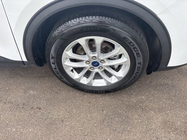 2020 Ford Escape SE photo