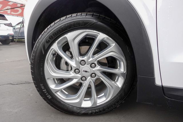 used 2022 Chevrolet Bolt EUV car, priced at $14,300