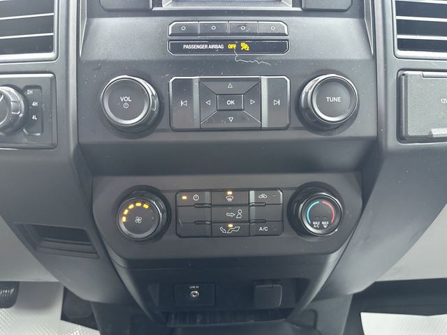 Used 2019 White Ford XL image 18