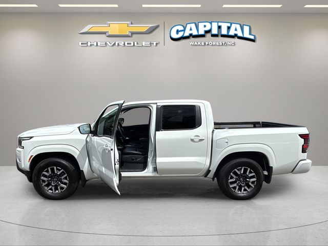 Used 2024 White Nissan SL image 10