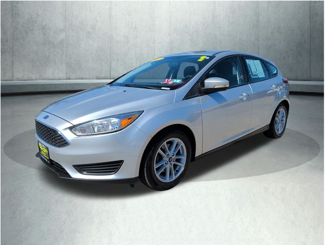 Ingot Silver 2017 Ford Focus Hatchback Front-Wheel Drive 6-Speed Automatic