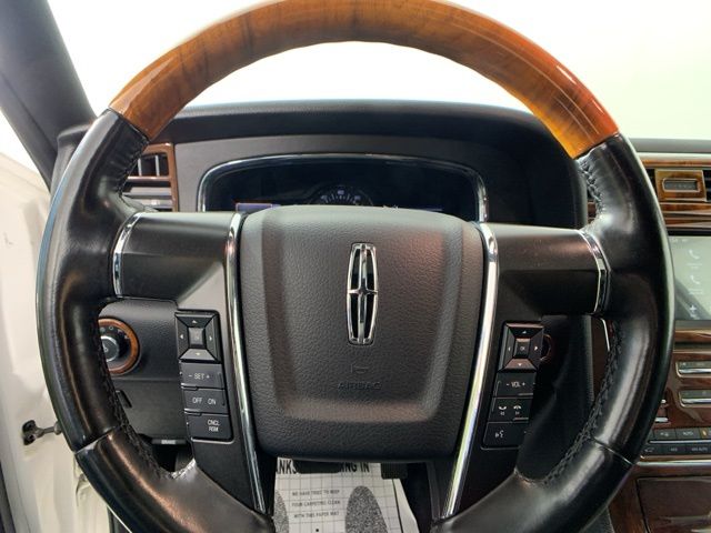 2016 Lincoln Navigator Select 15