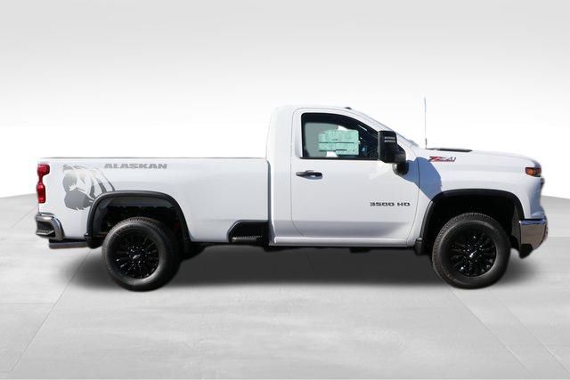 2025 Chevrolet Silverado 3500HD Work Truck 3