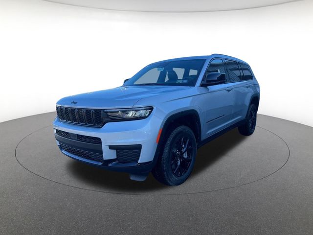 2025 Jeep Grand Cherokee L Altitude 4WD