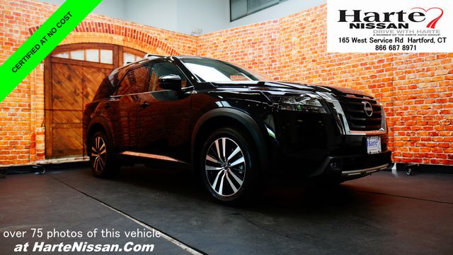 2025 Nissan Pathfinder Platinum