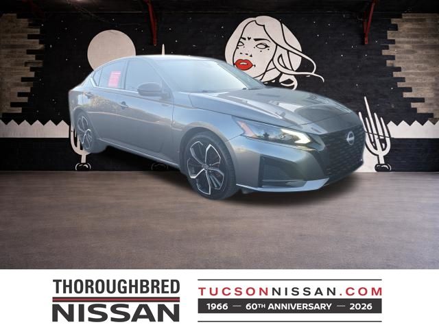 Gray (Gun Metallic) 2024 Nissan Altima 2.5 SR FWD Sedan Front-Wheel Drive Continuously Variable Transmission